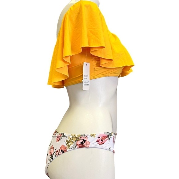 YELLOW Off The Shoulder Ruffle Bikini Floral Bottoms Medium NWT Cupshe Envya - Picture 11 of 13